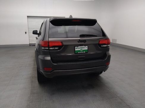 Used 2019 Jeep Grand Cherokee Altitude AWD/4WD image 6