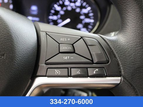 Used 2021 Nissan Rogue Sport S image 23