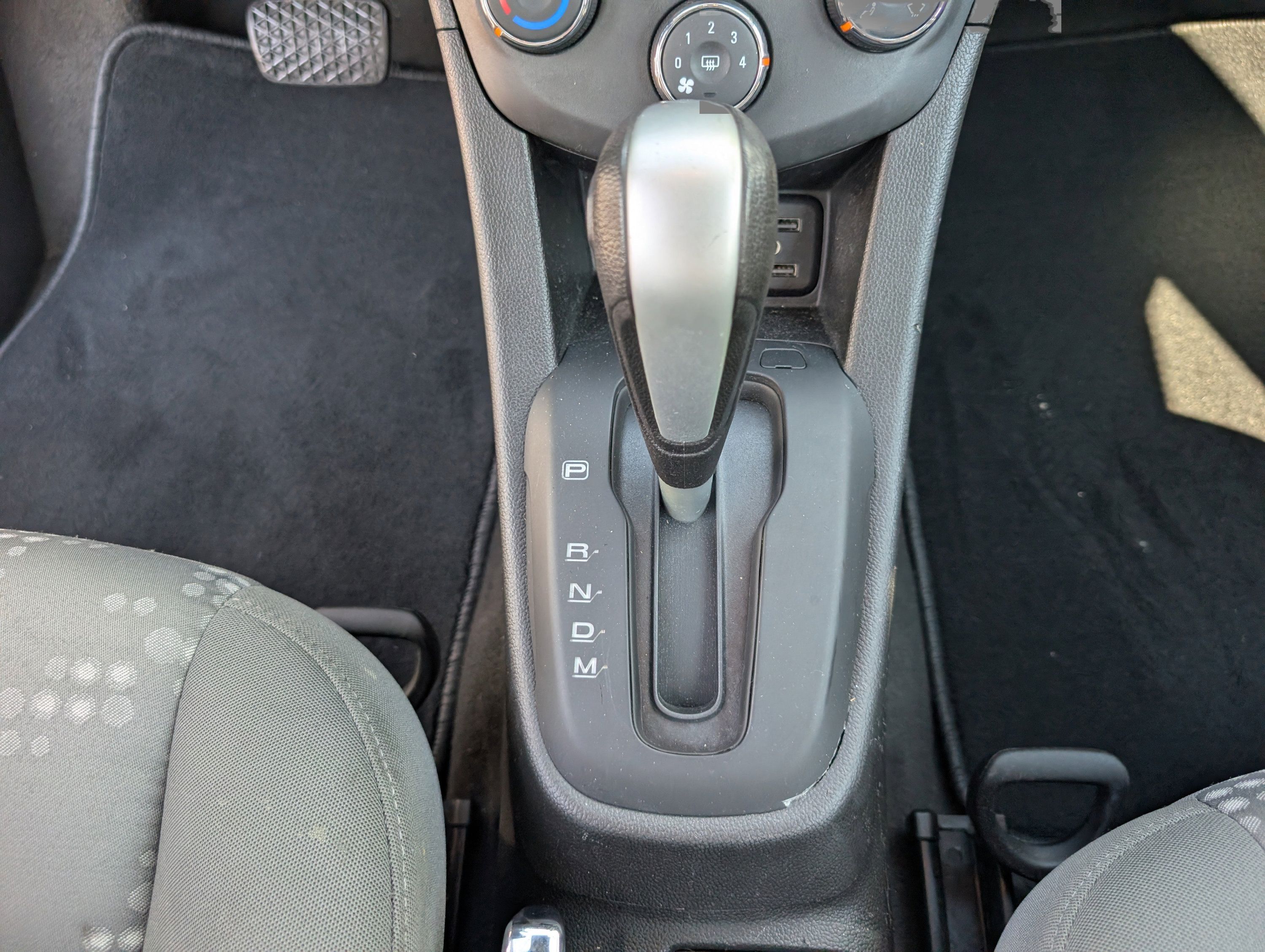 Used 2020 Chevrolet Sonic LT FWD image 14