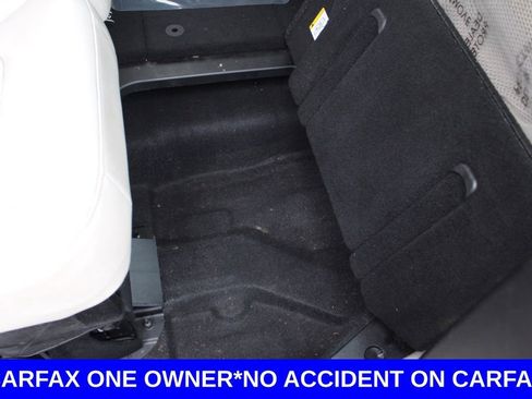 Used 2017 Chrysler Pacifica Touring-L image 25