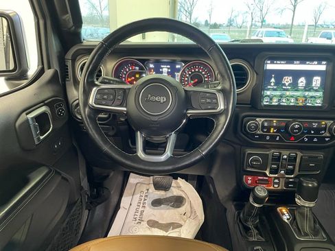 Used 2020 Jeep Gladiator Rubicon w/ Uconnect 4C Nav & Sound Group image 12