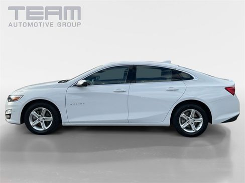 Used 2024 Chevrolet Malibu LT image 4