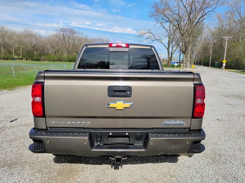 Used 2015 Chevrolet Silverado 1500 High Country w/ High Country Premium Package AWD/4WD image 5