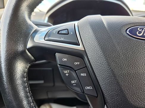 Used 2016 Ford Edge SEL AWD/4WD image 19