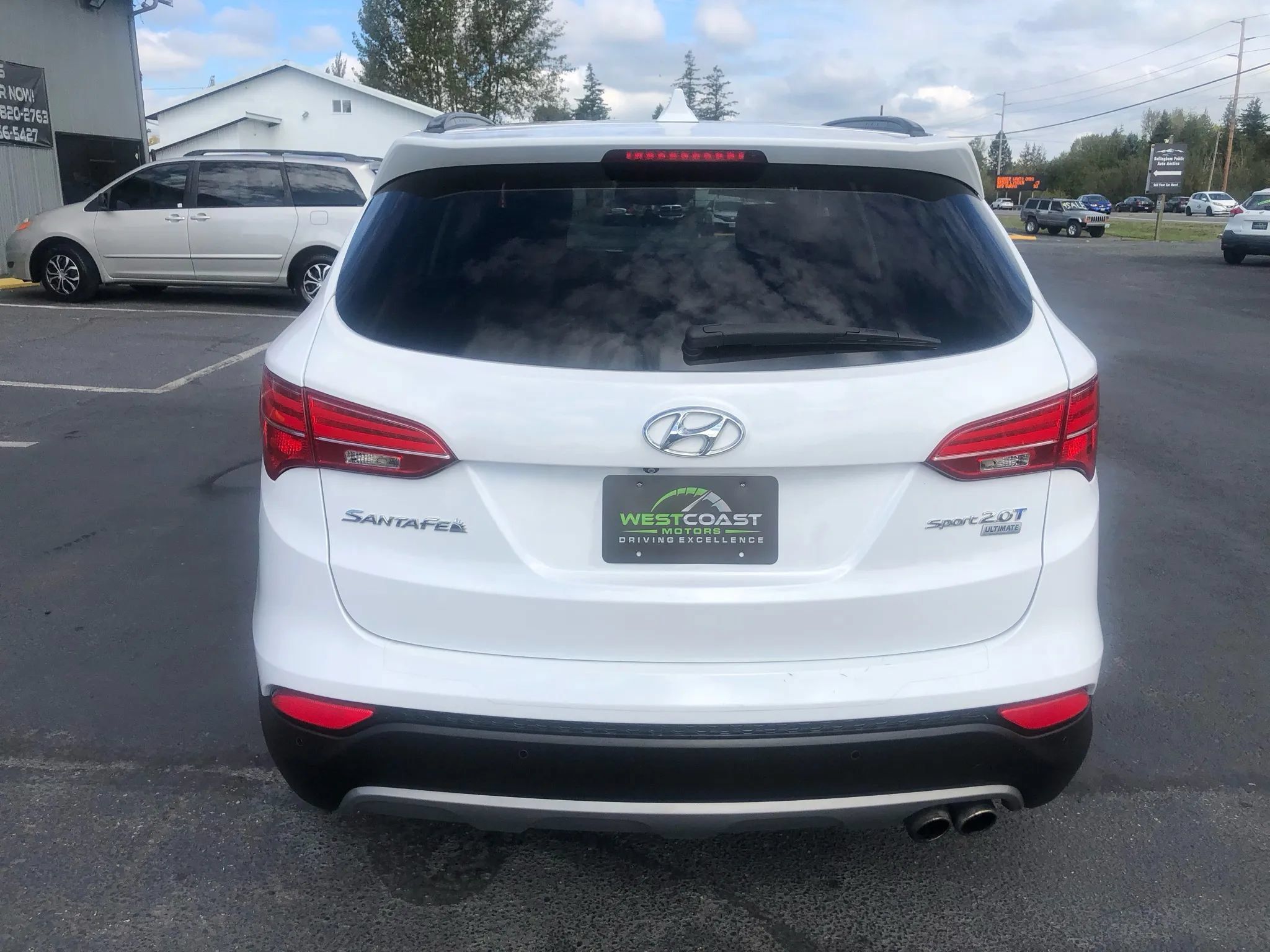 Used 2015 Hyundai Santa Fe Sport 2.0T w/ Option Group 05 FWD image 6
