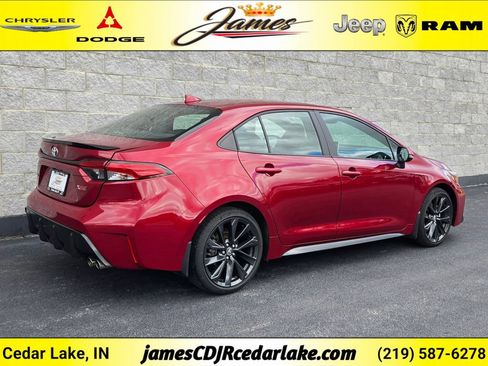 Used 2024 Toyota Corolla XSE FWD image 4