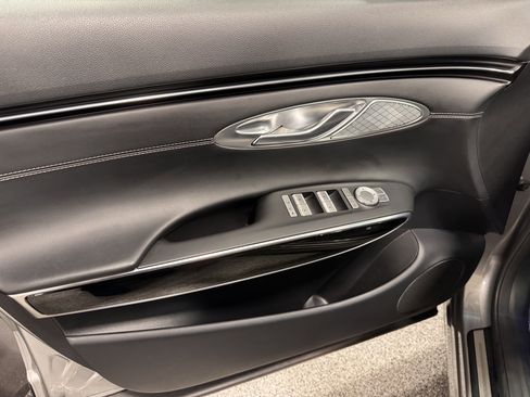 Used 2025 Genesis GV70 2.5T image 21