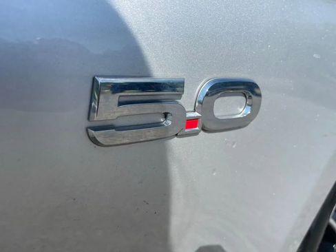 Used 2018 Ford Mustang GT Premium RWD image 12
