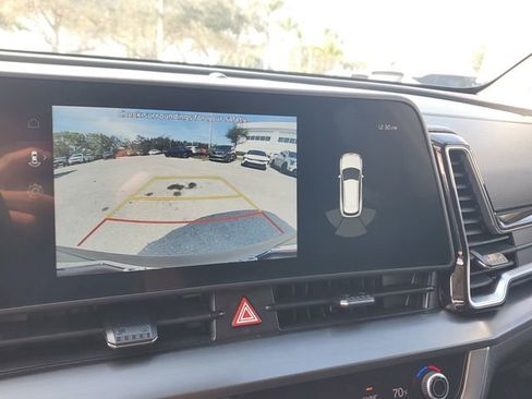 Certified 2024 Kia Sportage EX image 25