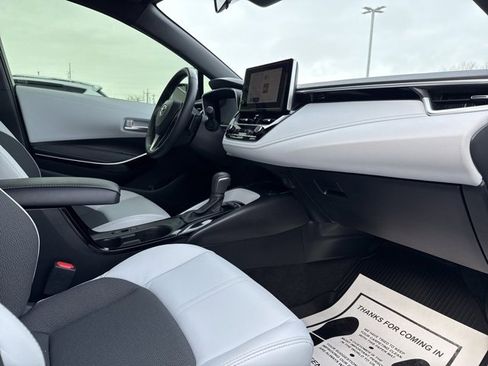 Certified 2025 Toyota Corolla XSE image 27