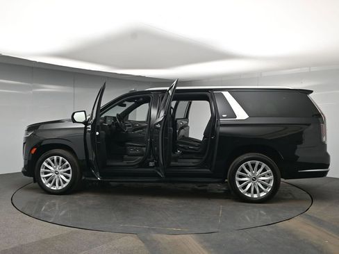 Used 2023 Cadillac Escalade ESV Luxury AWD/4WD image 54