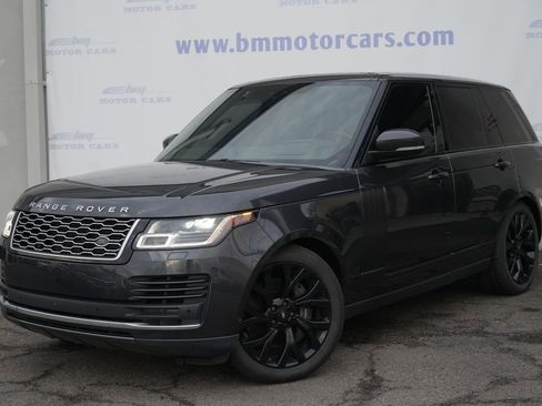Used 2018 Land Rover Range Rover Supercharged image 2