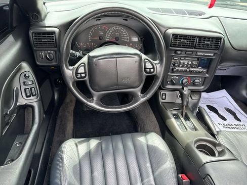 Used 2001 Chevrolet Camaro Z28 w/ SS Performance/Appearance Pkg RWD image 19