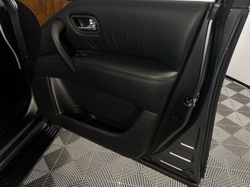 Used 2024 Nissan Armada SL image 33