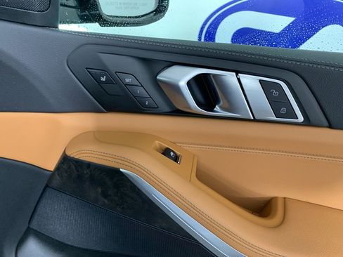 Used 2022 BMW X5 sDrive40i w/ Luxury Seating Package image 40