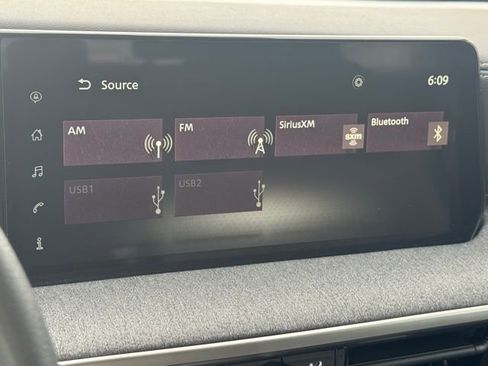 New 2025 Nissan Kicks SV w/ SV Premium Package image 30