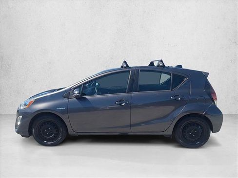 Used 2015 Toyota Prius C Two w/ Preferred Accessory Package FWD image 9