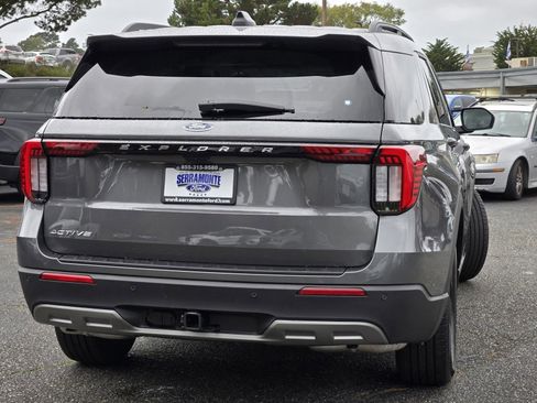 New 2026 Ford Explorer Active w/ Active Comfort Package image 5