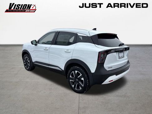 New 2026 Nissan Kicks SV w/ SV Premium Package image 7