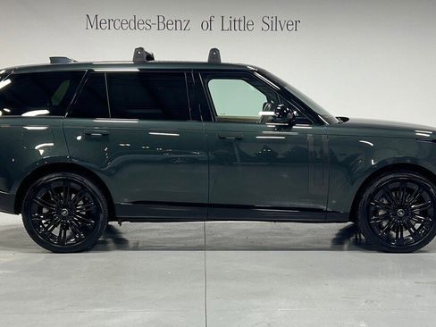 Used 2023 Land Rover Range Rover Long Wheelbase SE image 7
