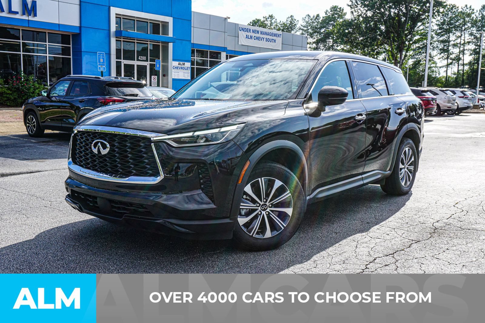 Used 2025 INFINITI QX60 Pure FWD image 2