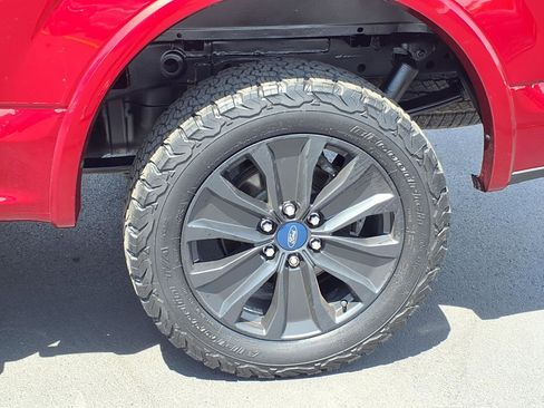 Used 2019 Ford F150 XLT w/ Equipment Group 302A Luxury AWD/4WD image 27