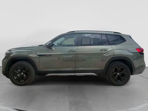 Used 2024 Volkswagen Atlas Peak Edition SEL AWD/4WD image 7