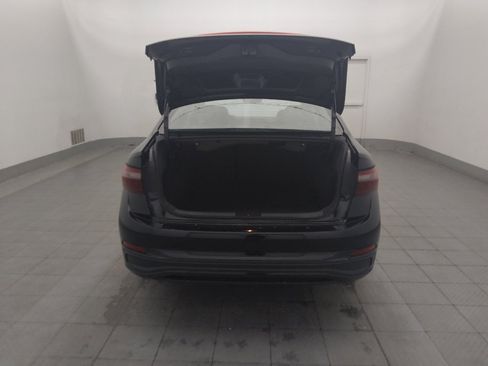 Used 2025 Volkswagen Jetta SE FWD image 29