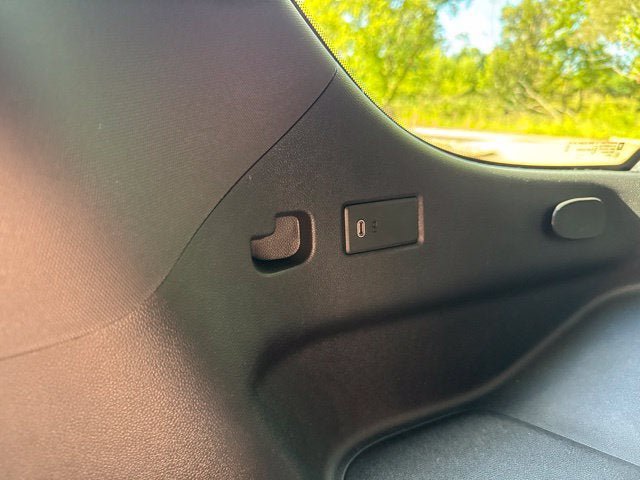 Used 2025 Chevrolet Tahoe Premier AWD/4WD image 31