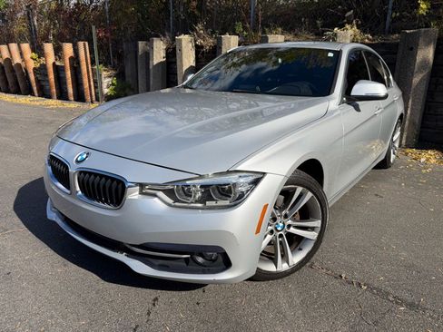 Used 2018 BMW 330i Sedan image 1