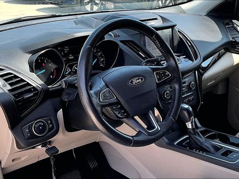 Used 2017 Ford Escape Titanium FWD image 15