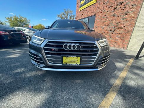 Used 2018 Audi SQ5 Premium Plus w/ S Sport Package image 10