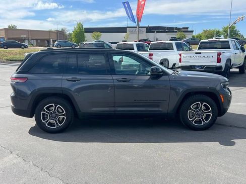 Used 2023 Jeep Grand Cherokee Trailhawk w/ Luxury Tech Group III AWD/4WD image 5