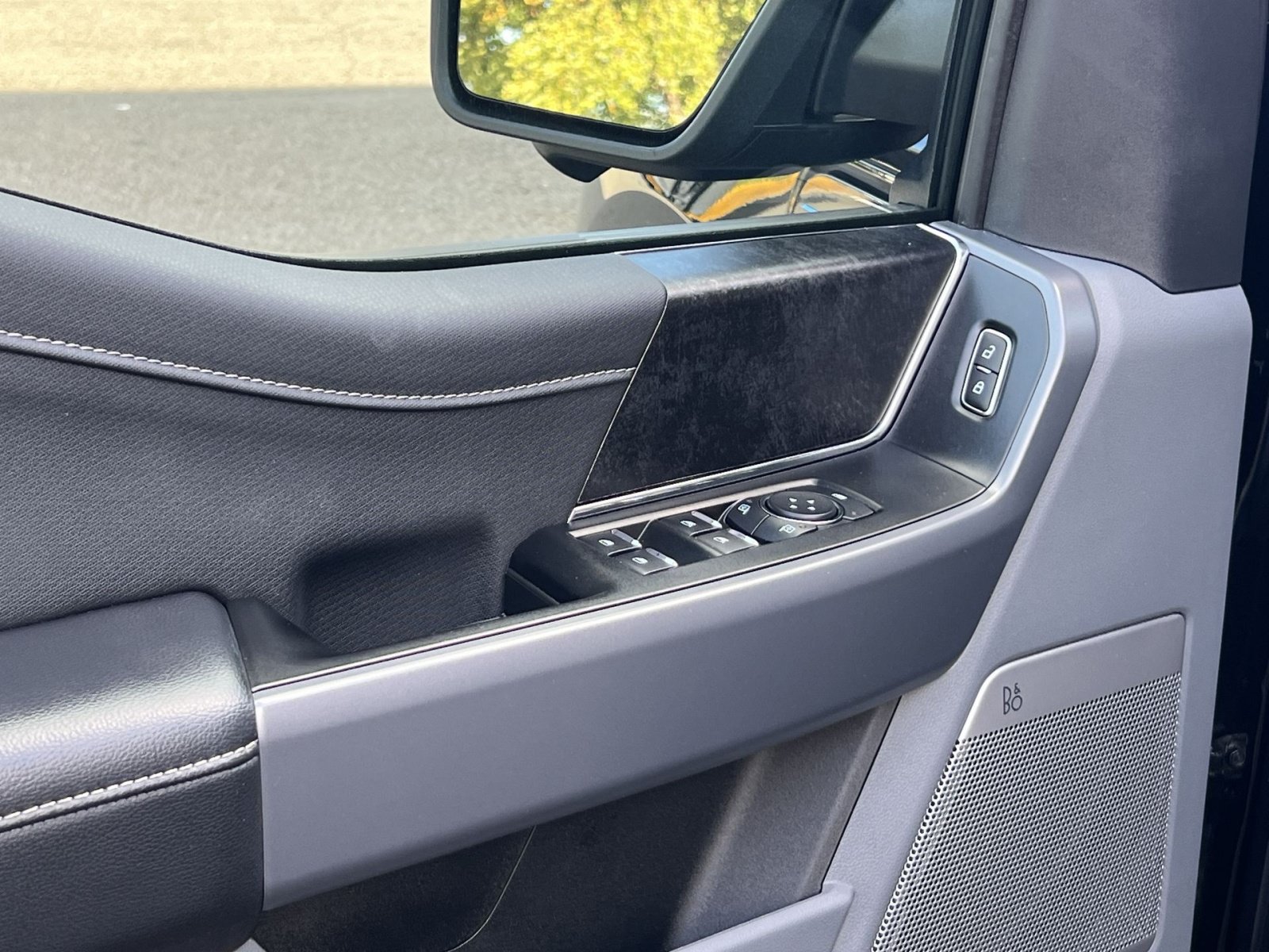 Used 2025 Ford F150 Lightning Flash AWD/4WD image 14