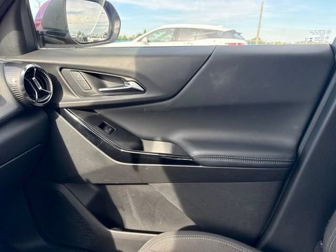 Used 2026 Chevrolet Equinox LT FWD image 11