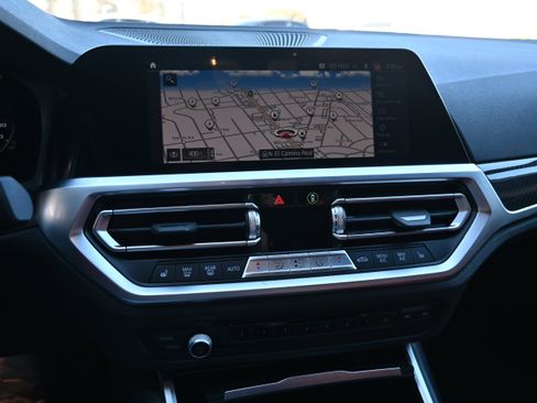 Used 2023 BMW M4 xDrive Competition w/ Executive Package image 27