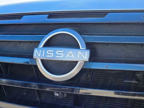 Used 2022 Nissan Pathfinder SL image 12