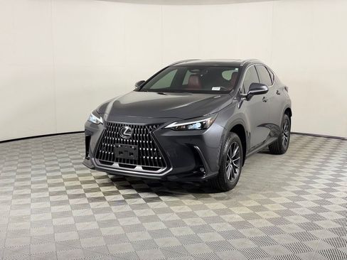 Used 2024 Lexus NX 250 FWD image 9