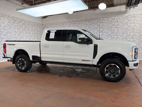 Used 2023 Ford F250 Lariat w/ Tremor Off-Road Package AWD/4WD image 8