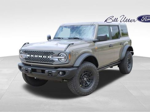 New 2026 Ford Bronco Badlands image 1