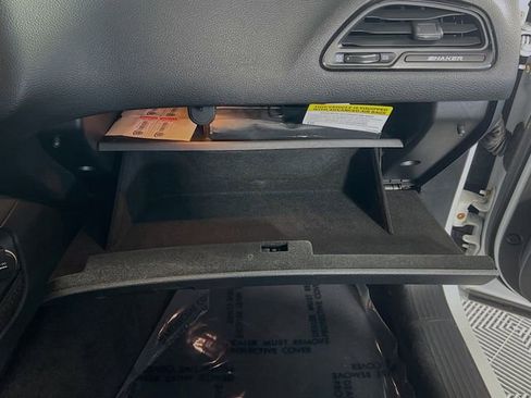 Used 2018 Dodge Challenger R/T image 31