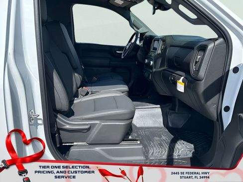 New 2025 GMC Sierra 2500 Pro image 12