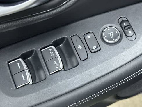 Used 2026 Honda HR-V EX-L image 20