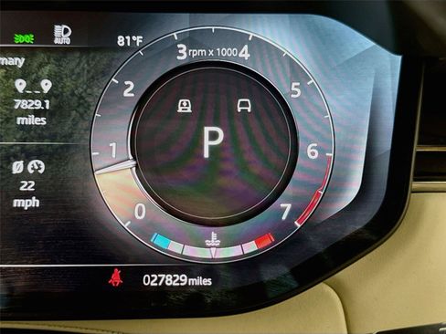 Used 2024 Land Rover Range Rover SE AWD/4WD image 15