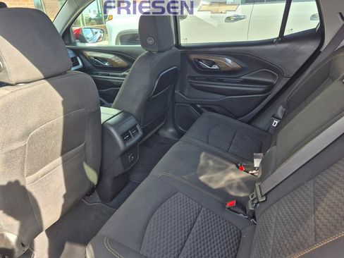 Used 2021 GMC Terrain SLE w/ Driver Convenience Package image 9