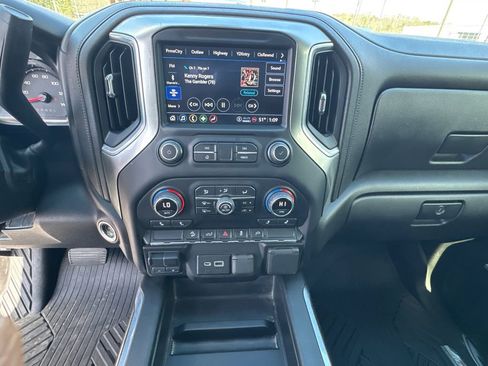 Used 2022 Chevrolet Silverado 1500 LT Trail Boss w/ Convenience Package II image 29
