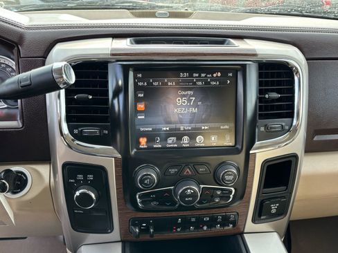 Used 2017 RAM 3500 Laramie AWD/4WD image 18