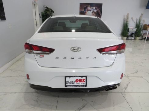 Used 2018 Hyundai Sonata SEL FWD image 4
