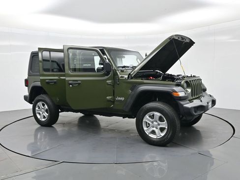 Used 2021 Jeep Wrangler Unlimited Sport image 34