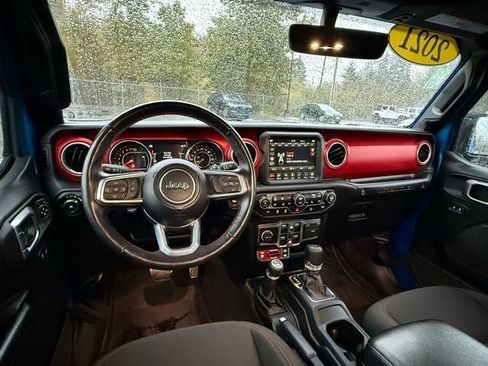 Used 2021 Jeep Wrangler Unlimited Rubicon image 2